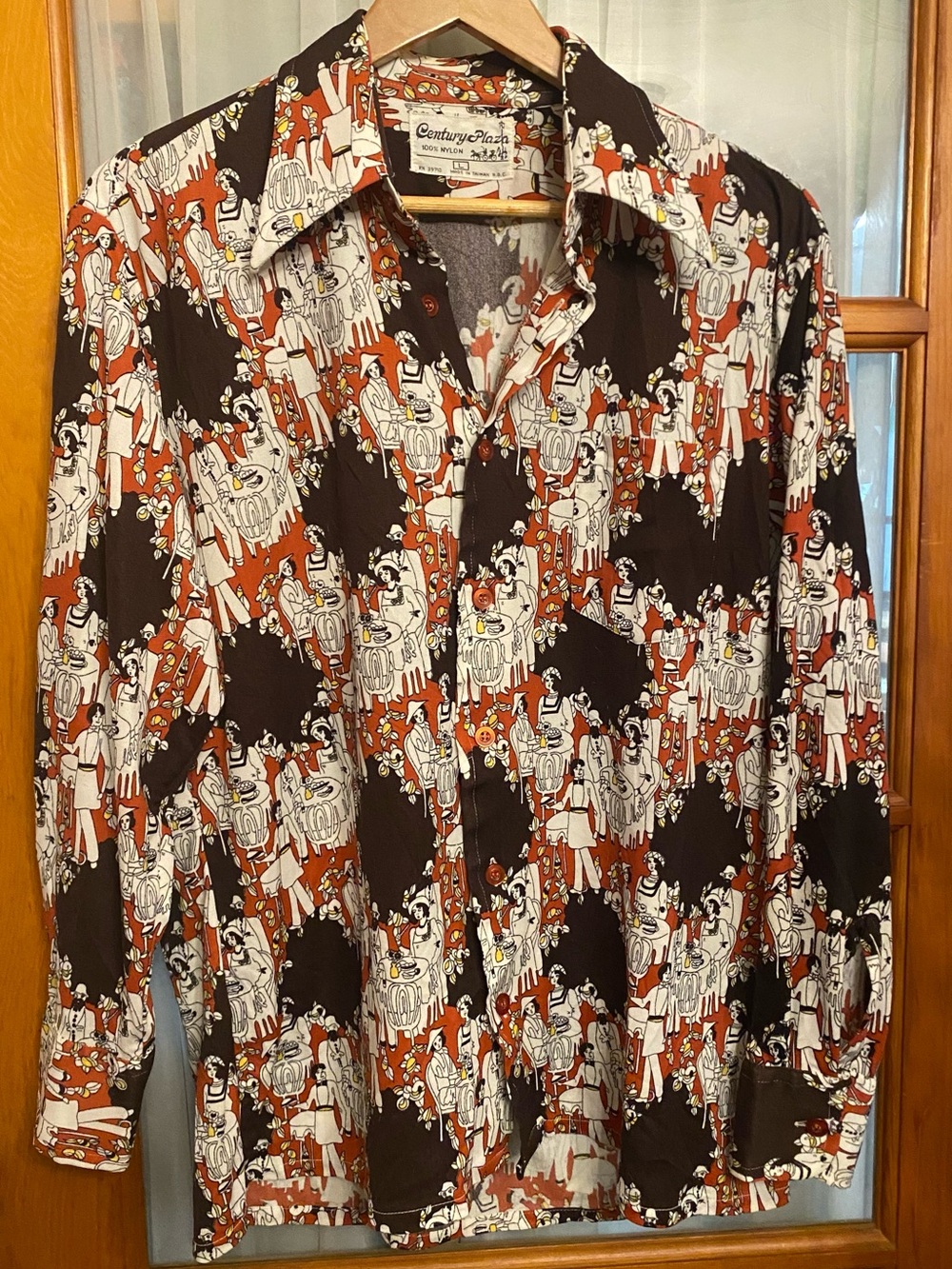Men's Vintage Disco Classic 70s Graphic Button-Down Shirt Size L. Iconic